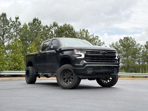 Used 2023 Chevrolet Silverado 1500 LTZ w/ LTZ Convenience Package II AWD/4WD image 2