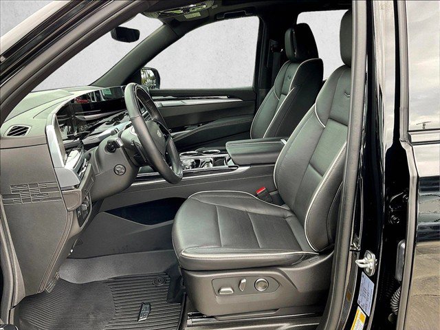 Used 2025 Cadillac Escalade Sport w/ Touring Package RWD image 26