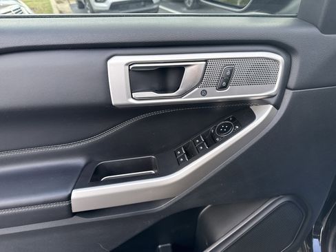 Used 2023 Ford Explorer XLT w/ Equipment Group 202A image 16