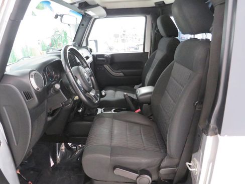 Used 2012 Jeep Wrangler Sport image 13
