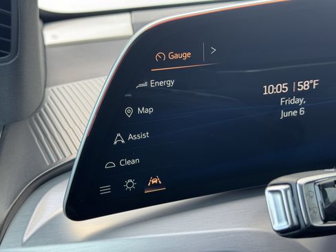 New 2026 Cadillac Vistiq Luxury image 22