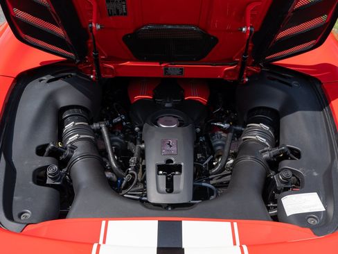 Used 2018 Ferrari 488 Spider RWD image 14