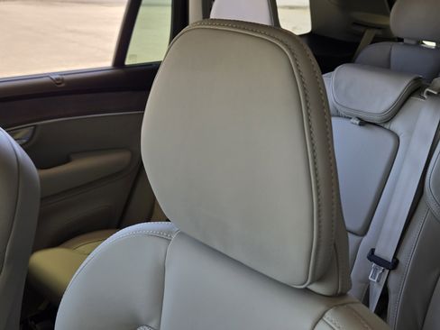 New 2026 Volvo XC90 B6 Ultra w/ Protection Package Premier image 16