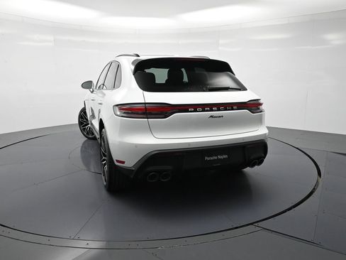 Used 2026 Porsche Macan AWD/4WD image 27