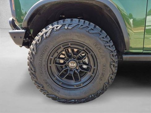 Used 2024 Ford Bronco Everglades AWD/4WD image 24
