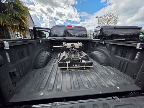 Used 2018 Ford F350 Lariat w/ Lariat Ultimate Package AWD/4WD image 13