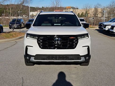 New 2025 Honda Pilot TrailSport image 2