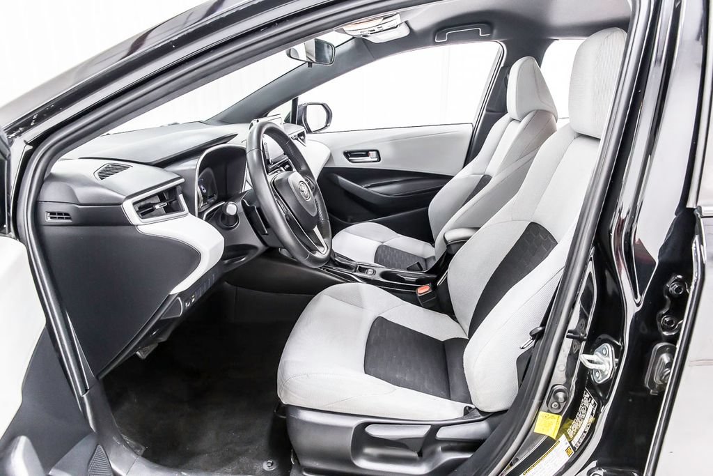 Used 2020 Toyota Corolla SE w/ SE Preferred Package FWD image 26