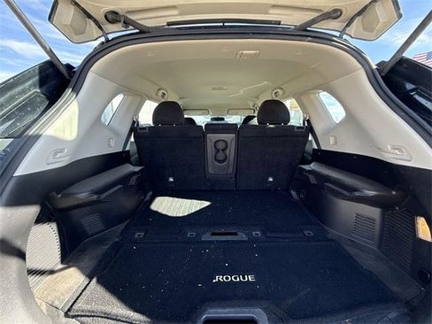 Used 2015 Nissan Rogue S image 22