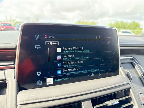 Used 2024 Chevrolet Suburban Z71 w/ Luxury Package image 12