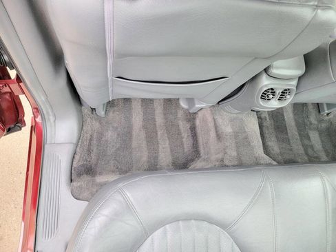 Used 2000 Pontiac Bonneville SSEi FWD image 16