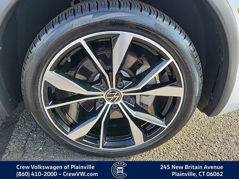 Used 2023 Volkswagen Tiguan SEL R-Line AWD/4WD image 20