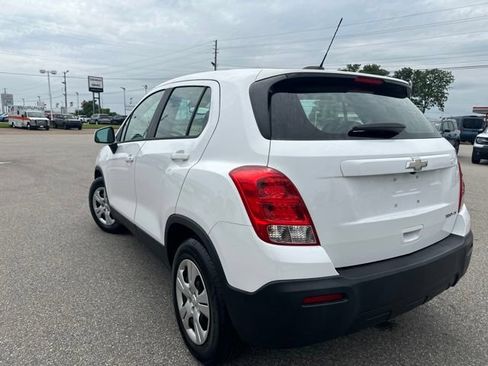 Used 2015 Chevrolet Trax LS FWD image 22