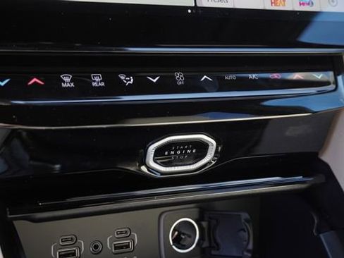 New 2026 Jeep Grand Cherokee Limited AWD/4WD image 24