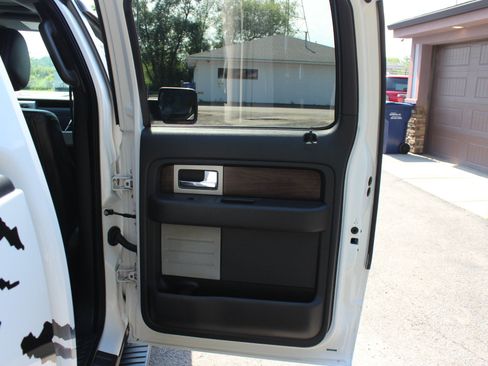 Used 2014 Ford F150 Lariat w/ Equipment Group 502A Luxury AWD/4WD image 33
