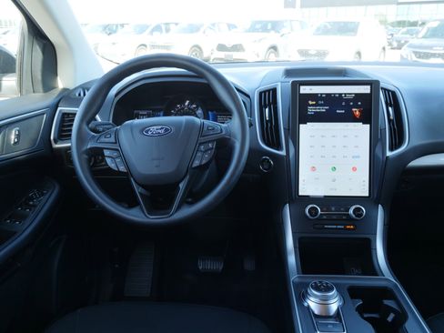 Used 2023 Ford Edge SE w/ Black Appearance Package image 20