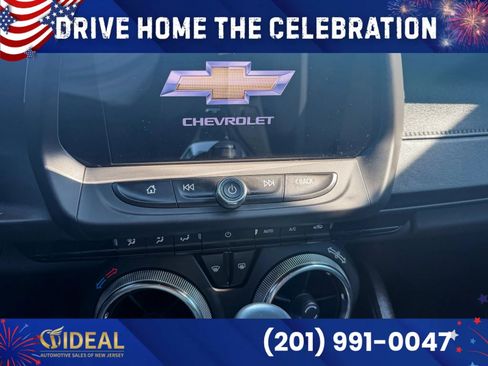 Used 2021 Chevrolet Camaro LT w/ Technology Package RWD image 28