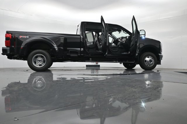 New 2026 Ford F350 Lariat w/ Lariat Ultimate Package AWD/4WD image 56