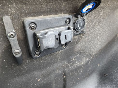 Used 2022 RAM 3500 Laramie image 33