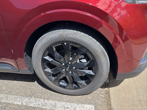 Used 2024 Kia Carnival SX Prestige FWD image 7