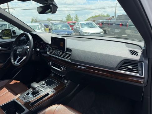 Used 2020 Audi Q5 2.0T Premium Plus w/ Premium Plus Package AWD/4WD image 15