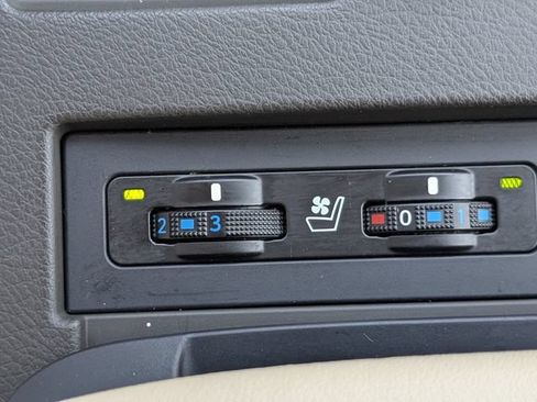 Used 2013 Lexus RX 350 AWD w/ Navigation Pkg image 23