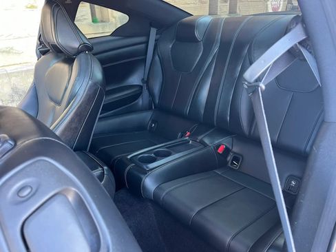 Used 2018 INFINITI Q60 3.0t Luxe RWD image 12