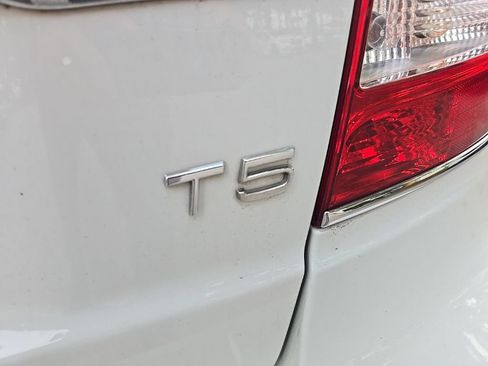 Used 2016 Volvo S80 T5 w/ Convenience Package FWD image 11