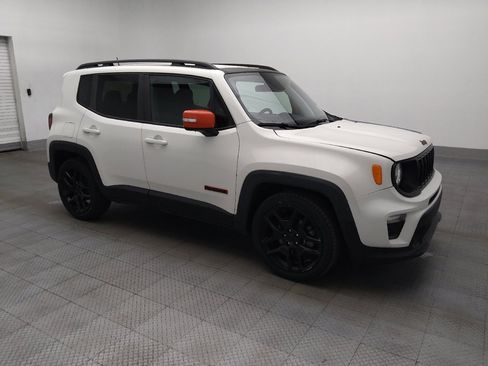 Used 2020 Jeep Renegade Latitude FWD image 11