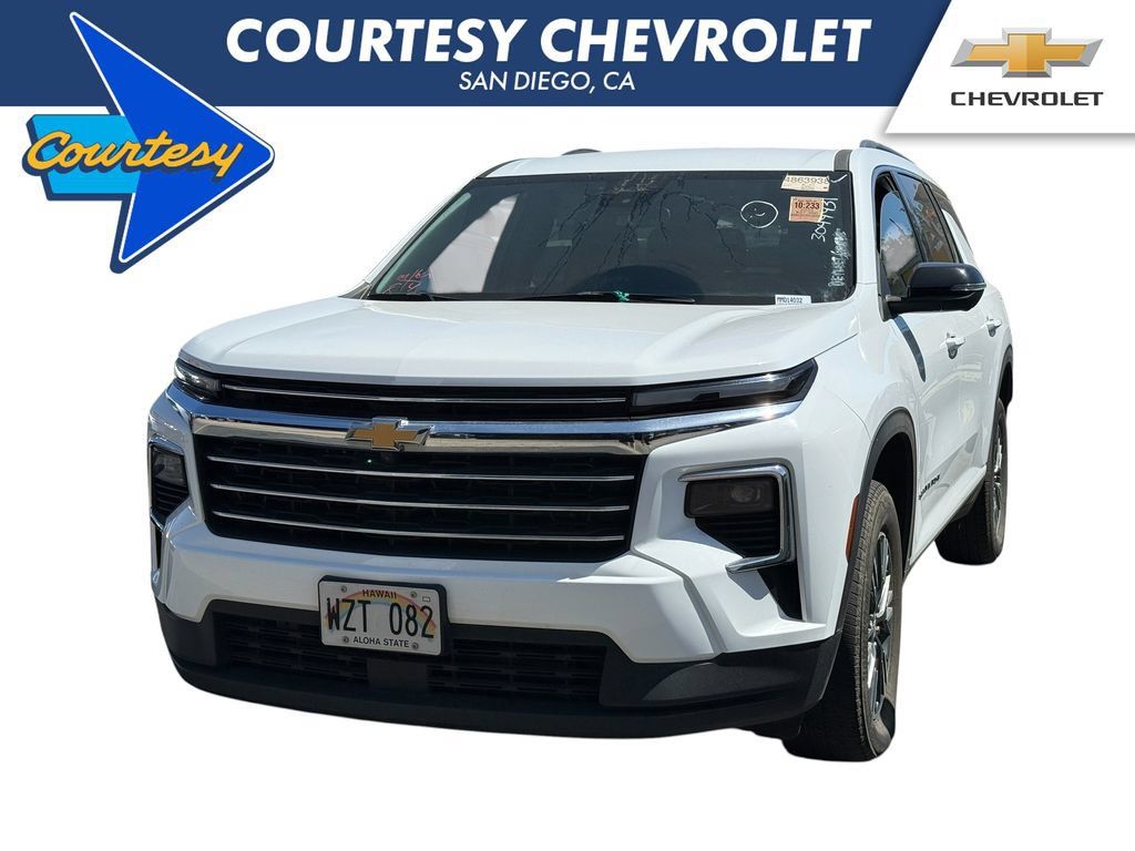 Used 2024 Chevrolet Traverse LT FWD image 1