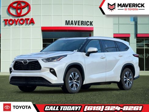 Used 2023 Toyota Highlander XLE image 1