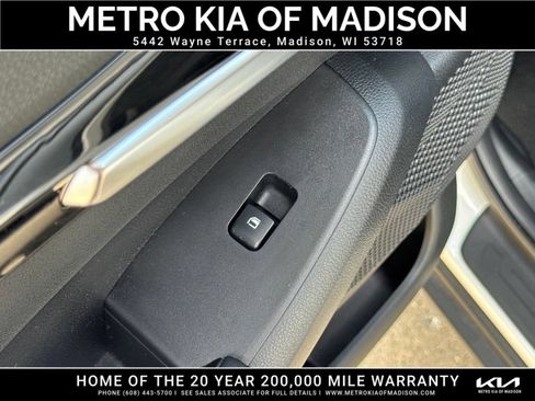 Used 2025 Kia Seltos EX w/ EX Sunroof Package AWD/4WD image 35