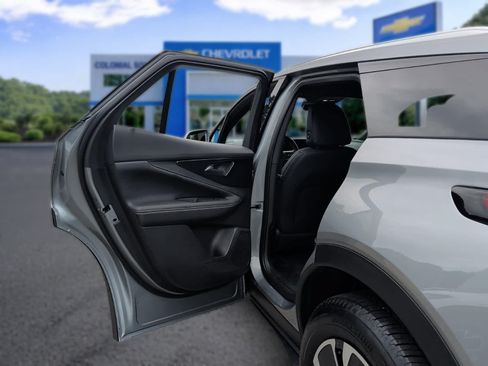 Used 2025 Chevrolet Blazer EV LT AWD/4WD image 26