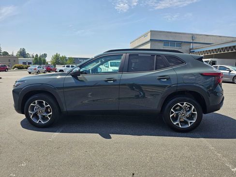 Certified 2025 Chevrolet Trax LT w/ Driver Confidence Package FWD image 6