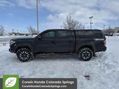 Used 2021 Toyota Tacoma TRD Off-Road image 4
