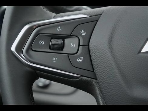 New 2026 Chevrolet Trax LT w/ LT Convenience Package FWD image 7