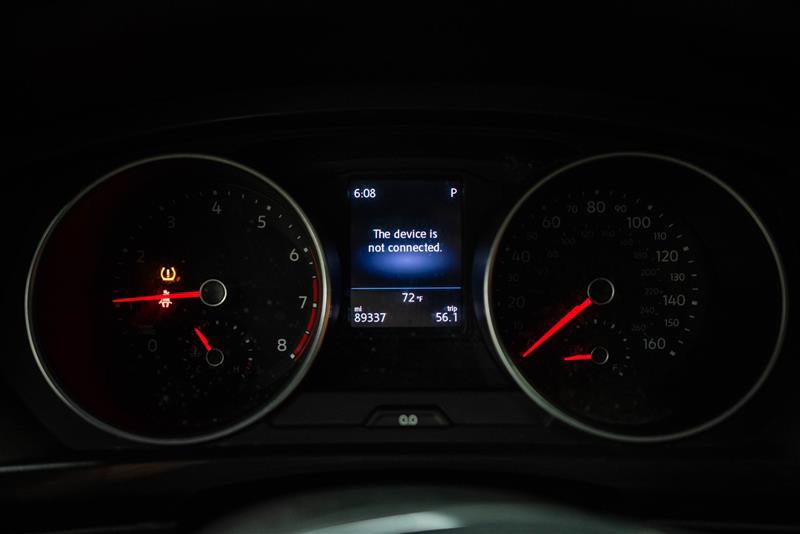Used 2019 Volkswagen Tiguan SE FWD image 17