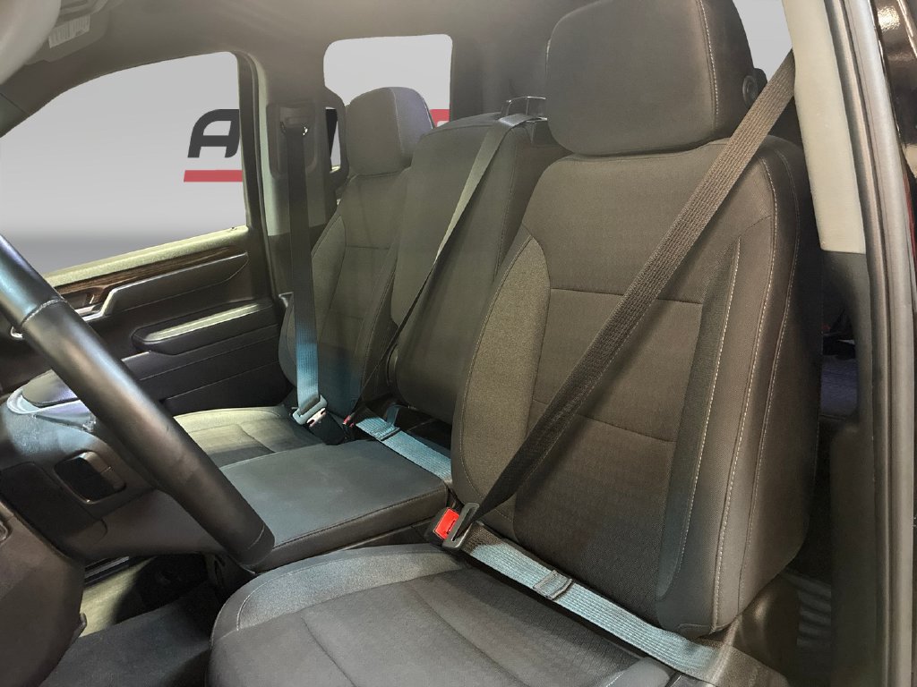 Used 2025 GMC Sierra 1500 Elevation AWD/4WD image 11