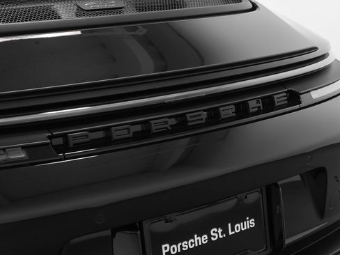 Certified 2026 Porsche 911 GT3 RWD image 33
