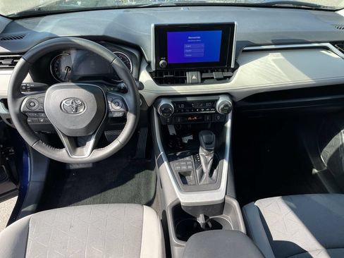 Used 2023 Toyota RAV4 XLE w/ XLE Grade Weather Package AWD/4WD image 15