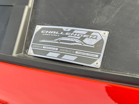 Used 2023 Dodge Challenger R/T w/ Plus Package image 31