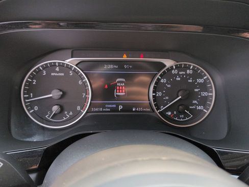Used 2025 Nissan Pathfinder SV FWD image 21