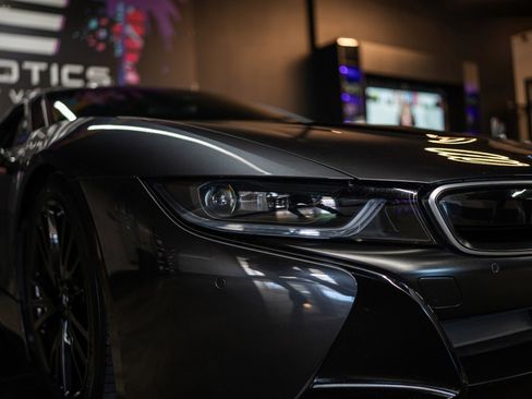 Used 2014 BMW i8 image 18