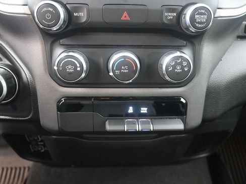 Used 2020 RAM 1500 Big Horn image 11