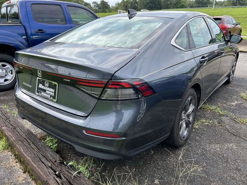 Used 2023 Honda Accord EX image 2