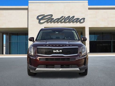 Used 2022 Kia Telluride LX image 7
