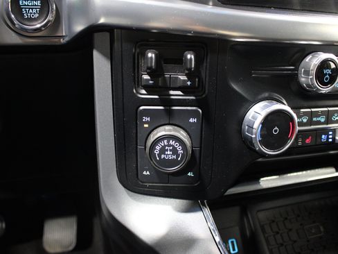 Used 2023 Ford F150 Lariat w/ Equipment Group 502A High AWD/4WD image 19