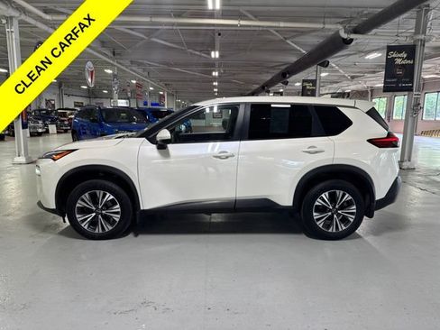 Used 2023 Nissan Rogue SV AWD/4WD image 2