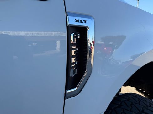 Used 2017 Ford F250 XLT image 10