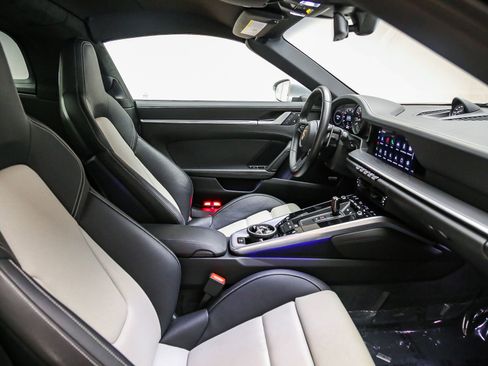Certified 2023 Porsche 911 Targa 4S AWD/4WD image 20